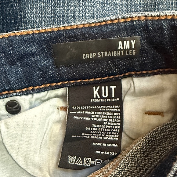 KUT From the Kloth, Amy Crop Straight Leg, Size 6 - Picture 6 of 9
